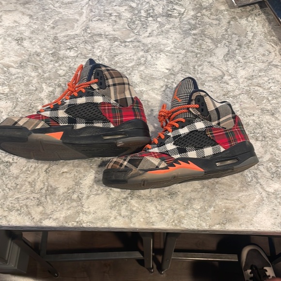 Air Jordan Retro - Picture 2 of 6